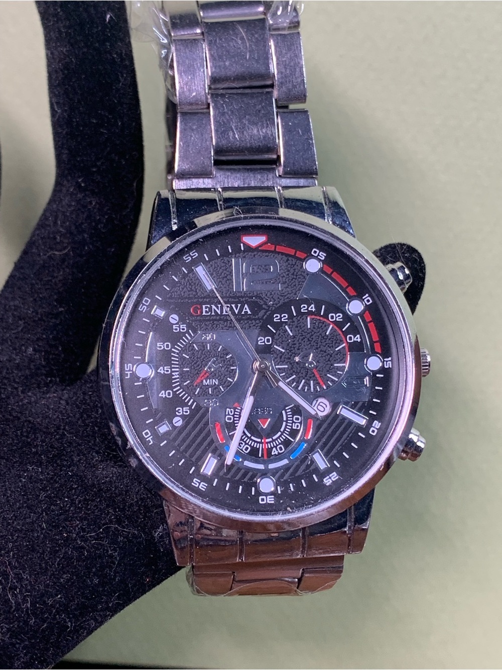 Silver Geneva Wristwatch